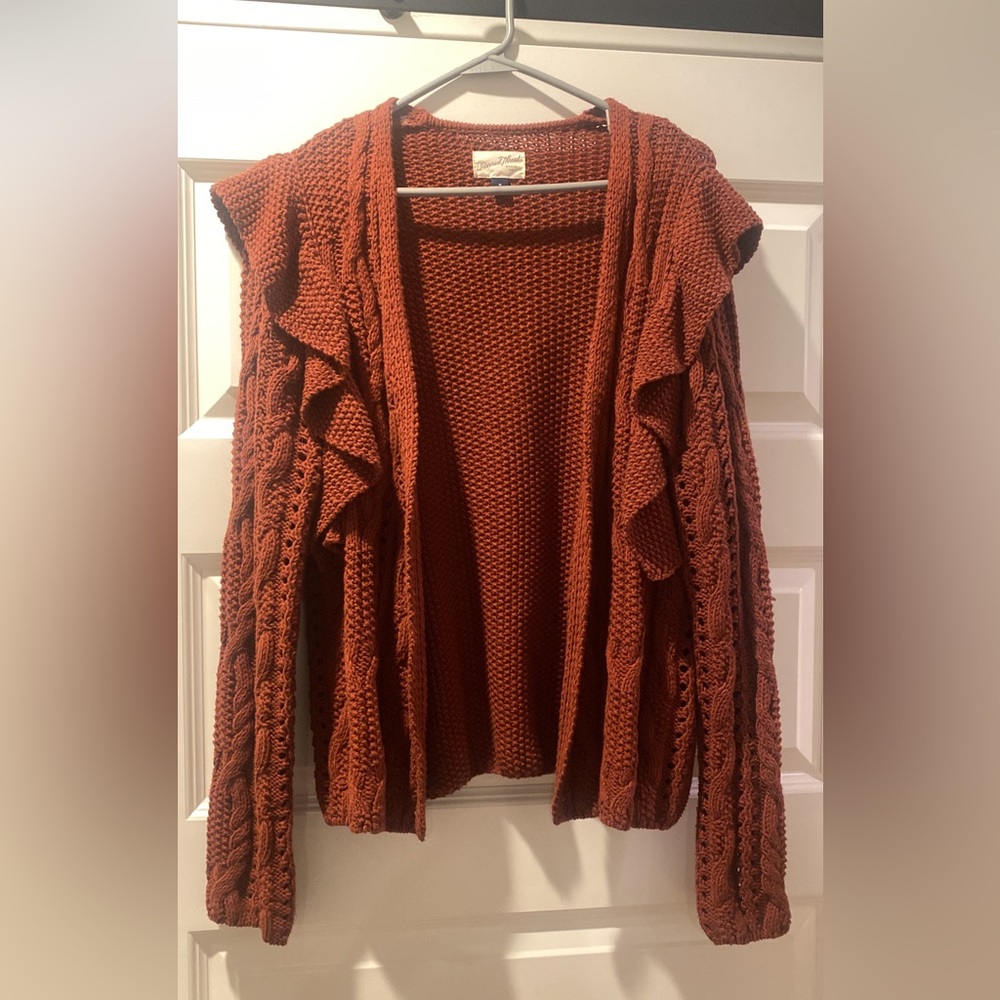 Universal thread cardigan- Medium